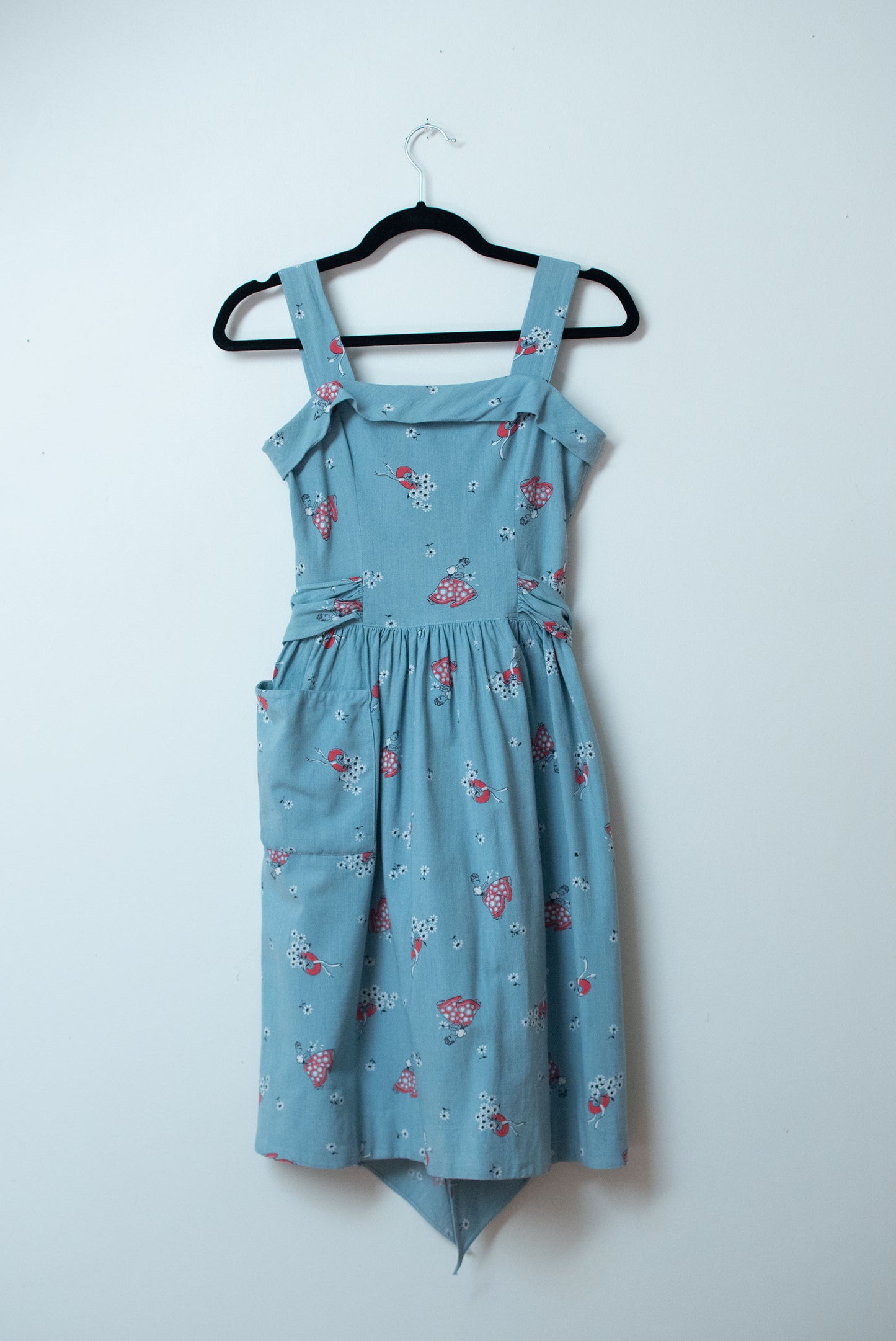 1940s Novelty Print Junior Dress