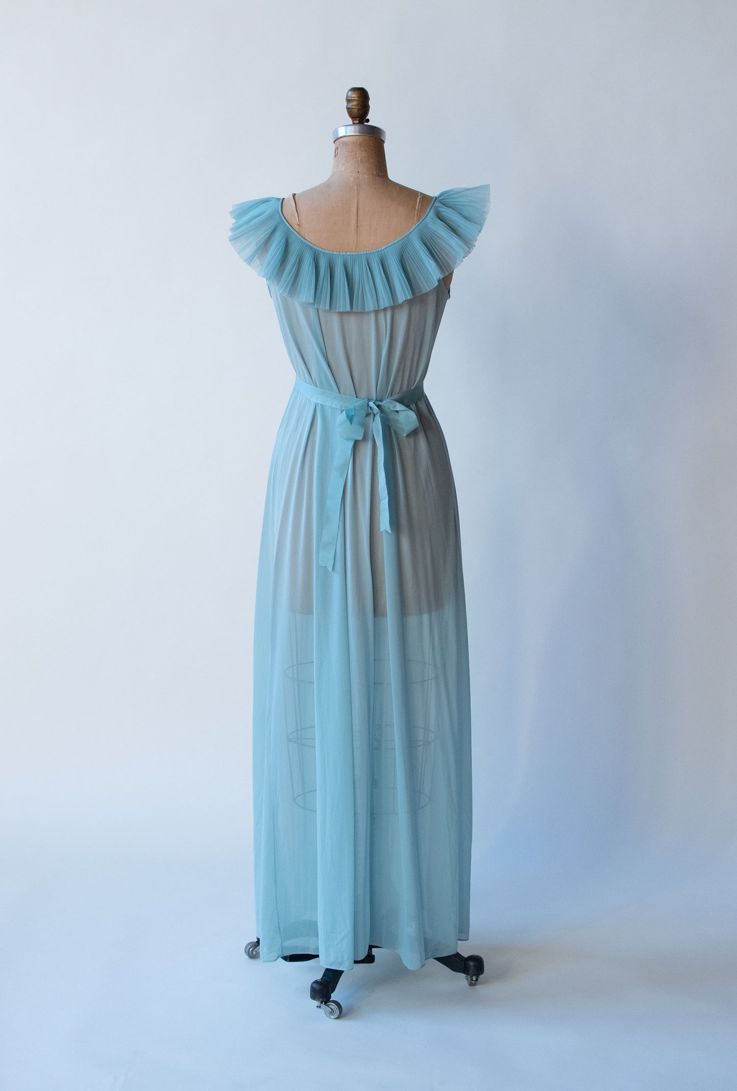 1950s Pleated Nightgown