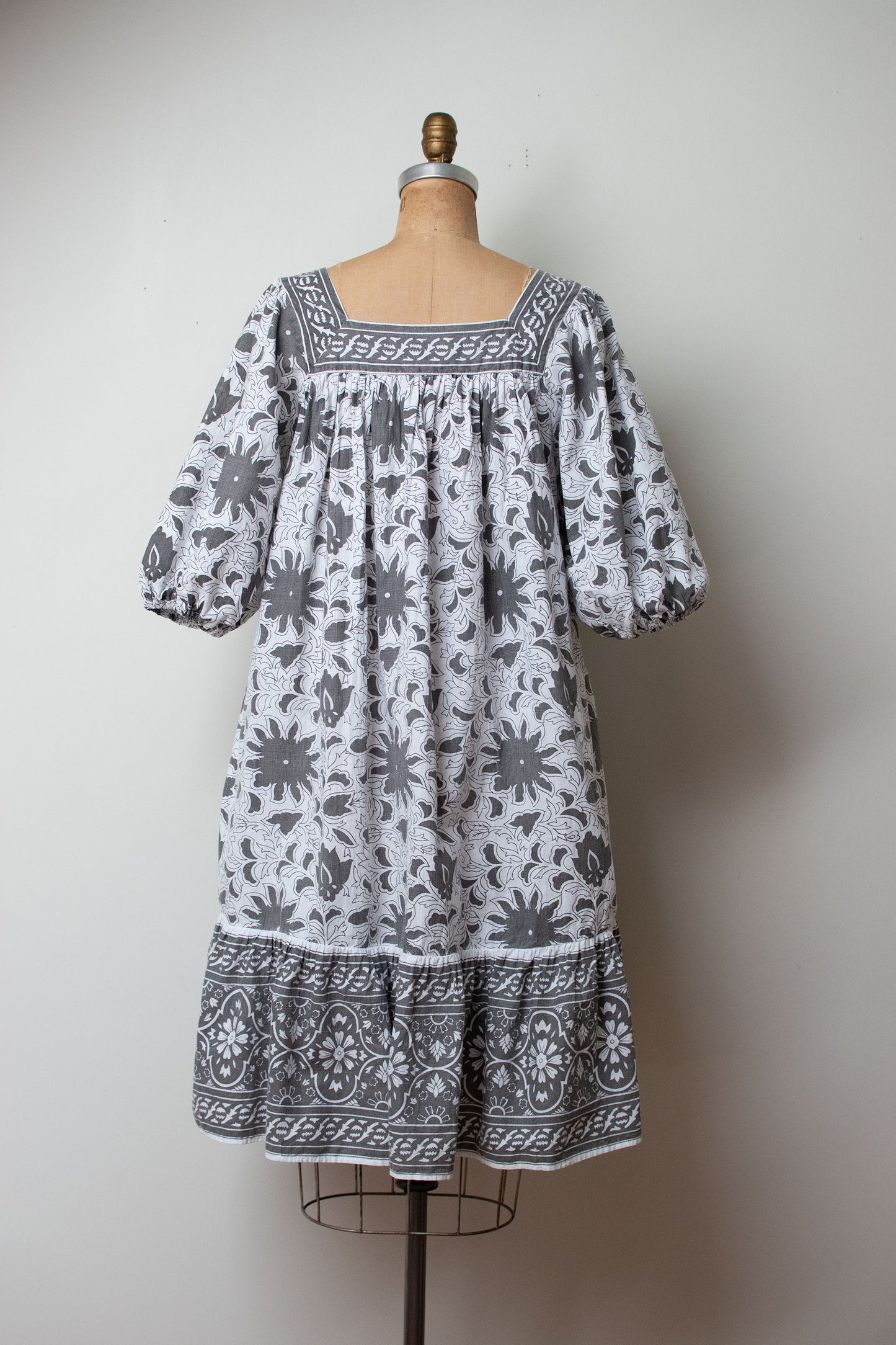 1970s Puff Sleeve Dress | Romana Rull