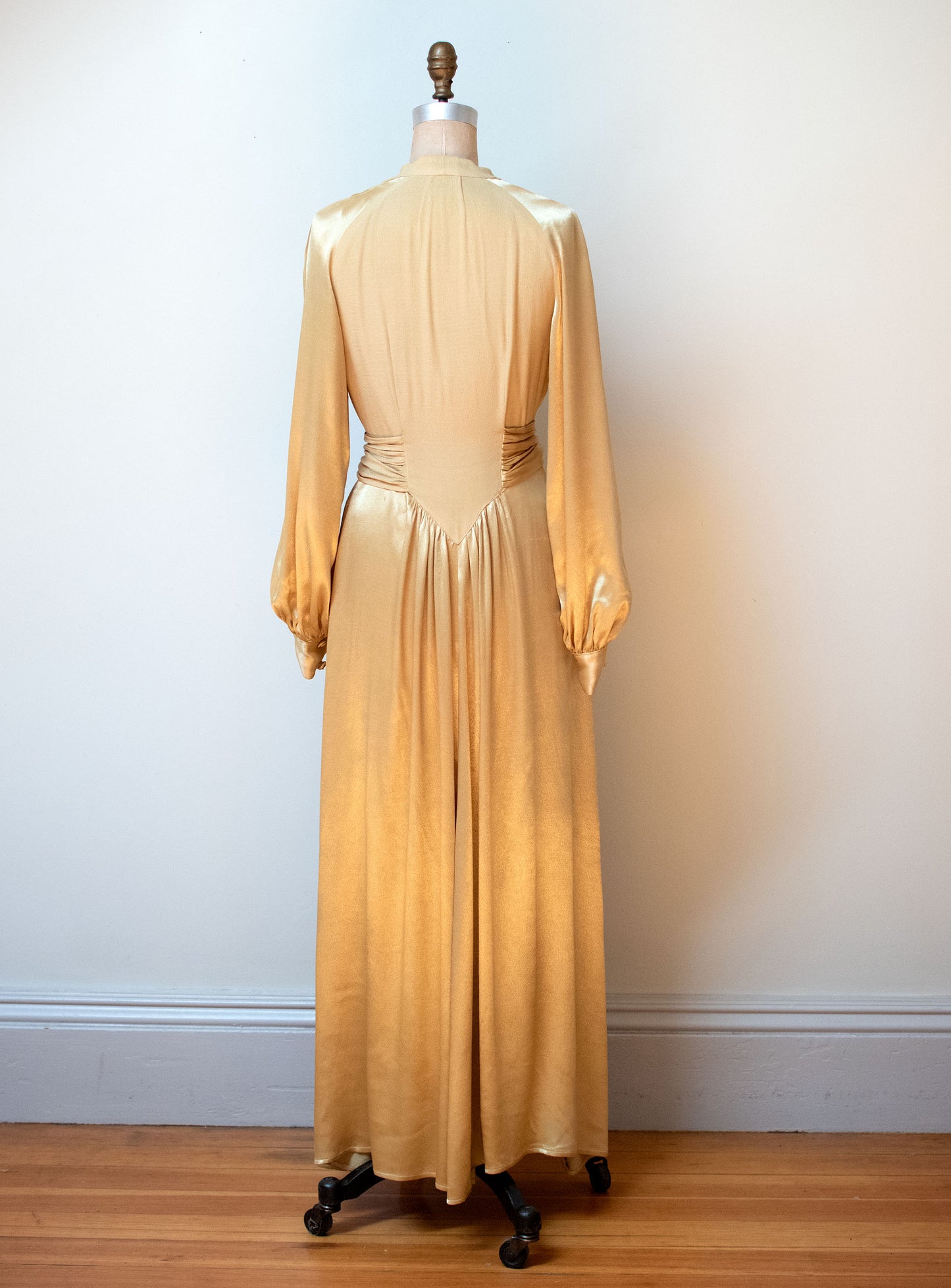 1940s Satin Dressing Gown