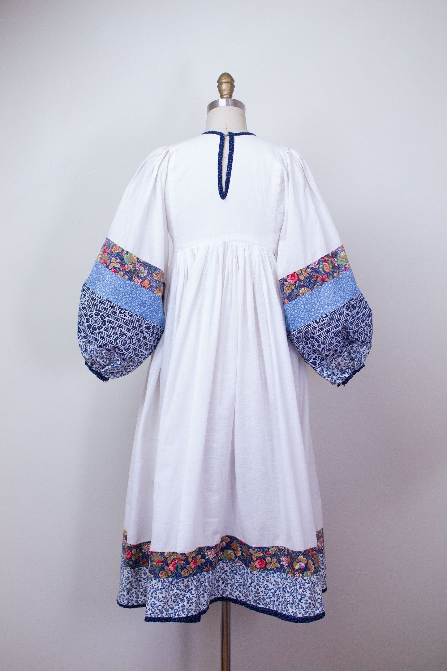 1980s Balloon Sleeve Quilted Dress