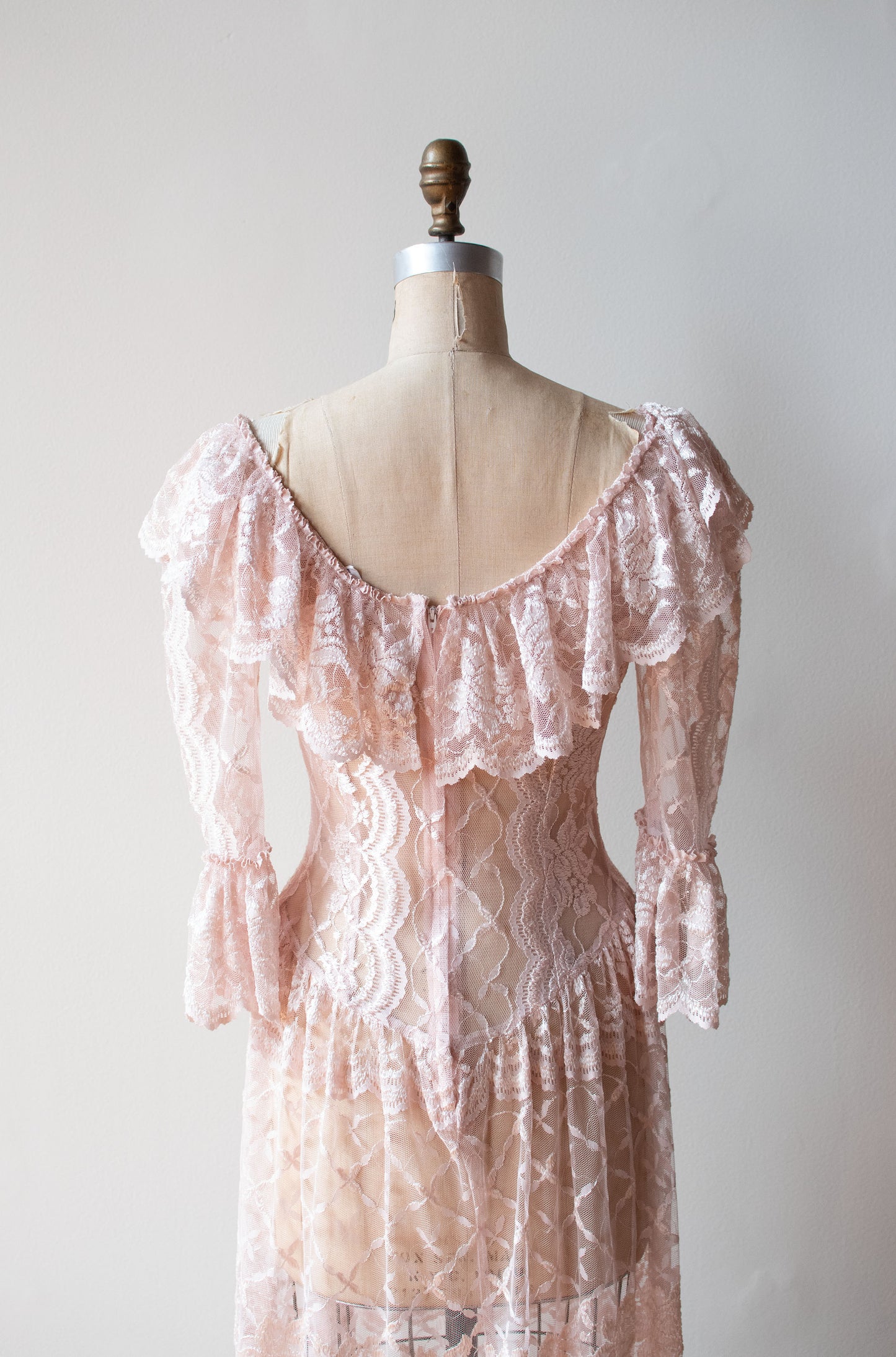 1980s Blush Pink Lace Dress