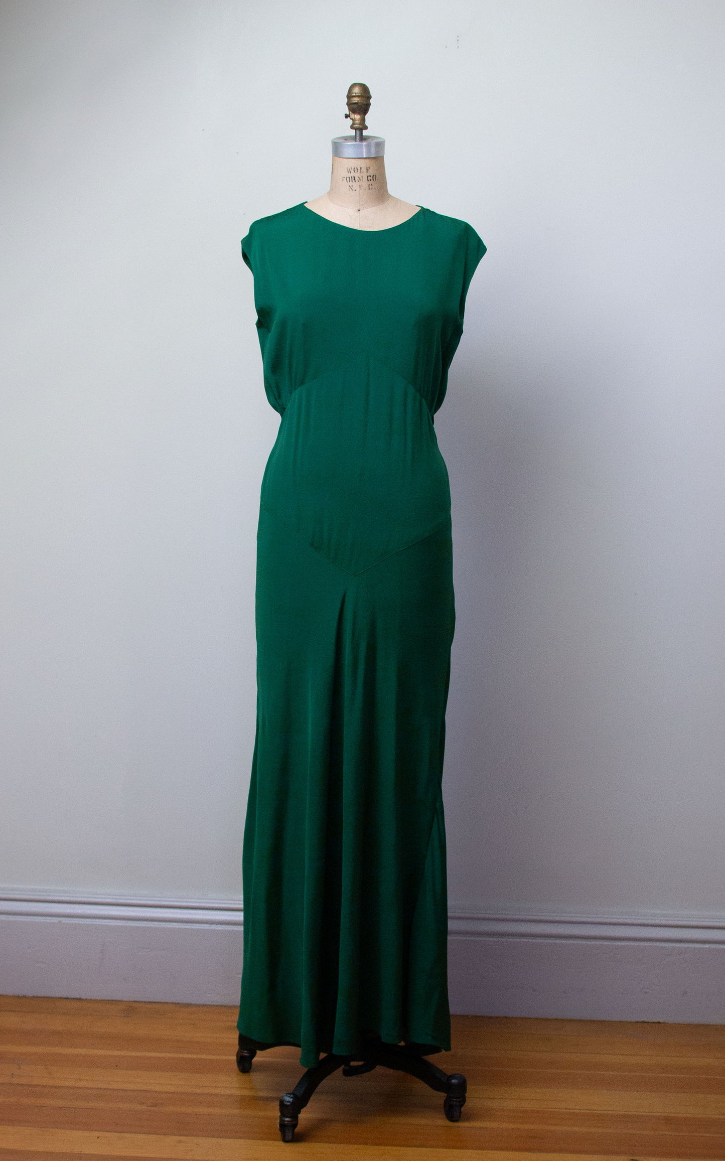 1930s Emerald Green Gown w/ Caplet