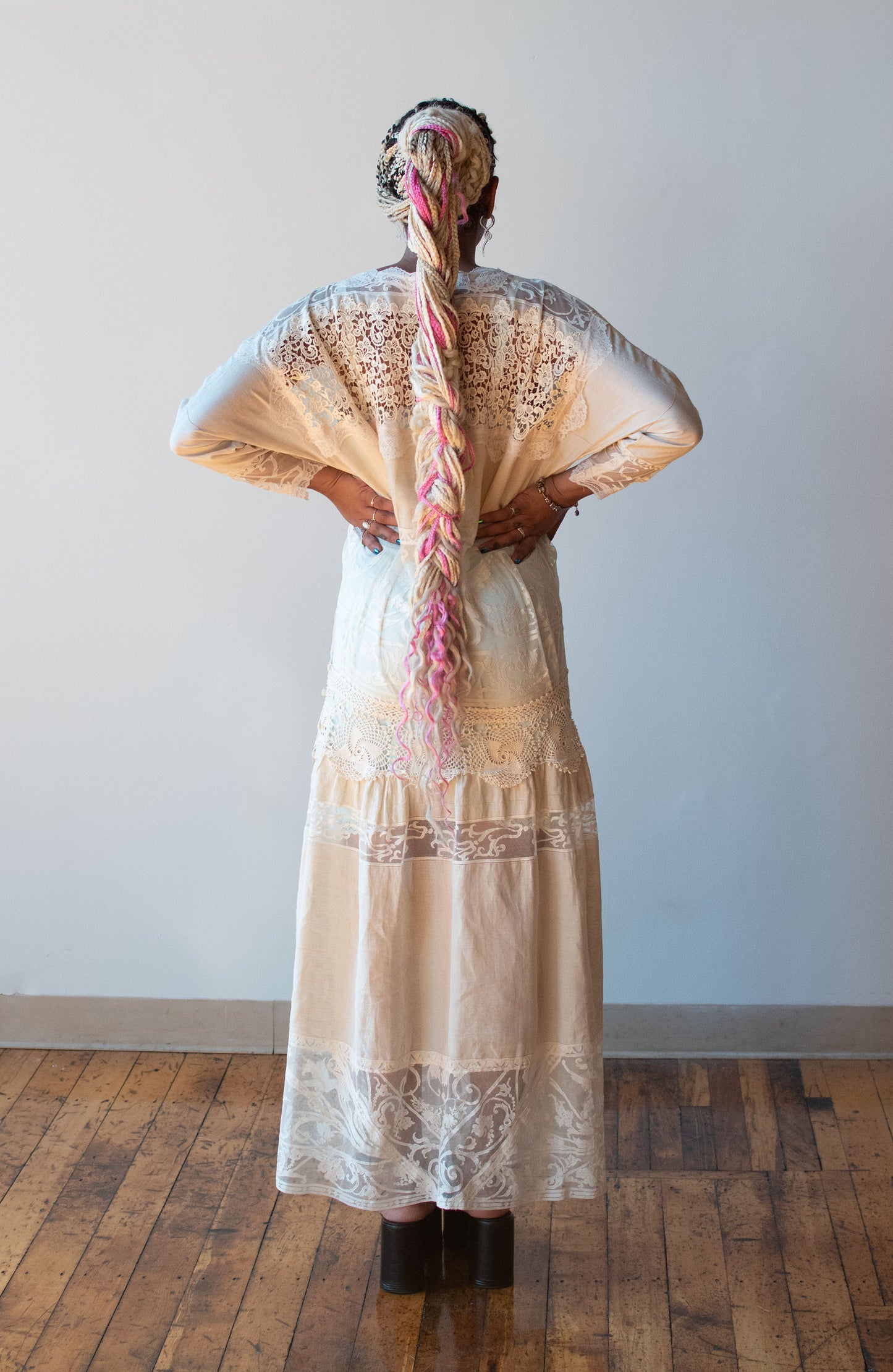 1980s Linen & Lace Dress