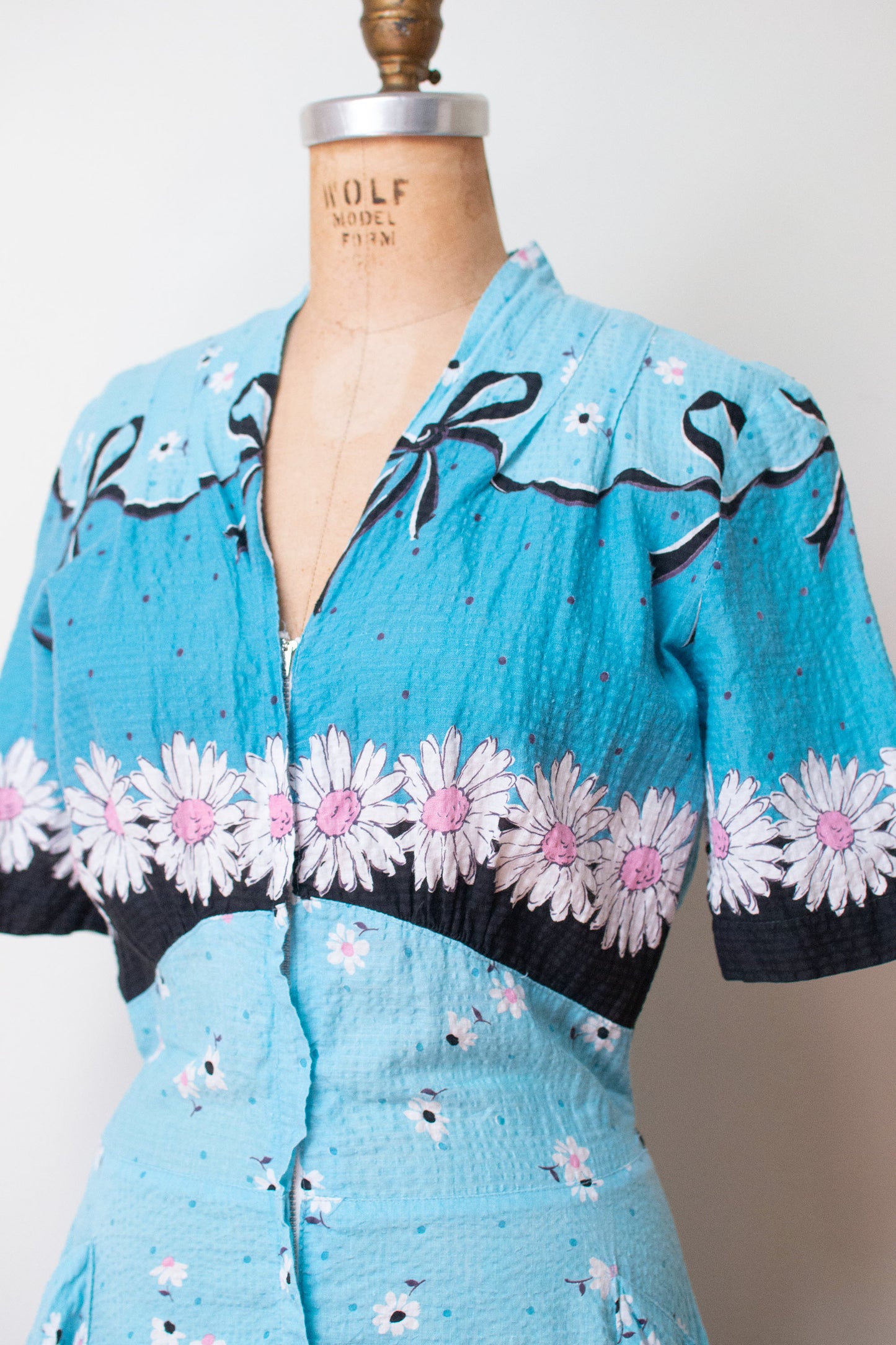 1940s Seersucker Dressing Gown | Lady Chesterfield