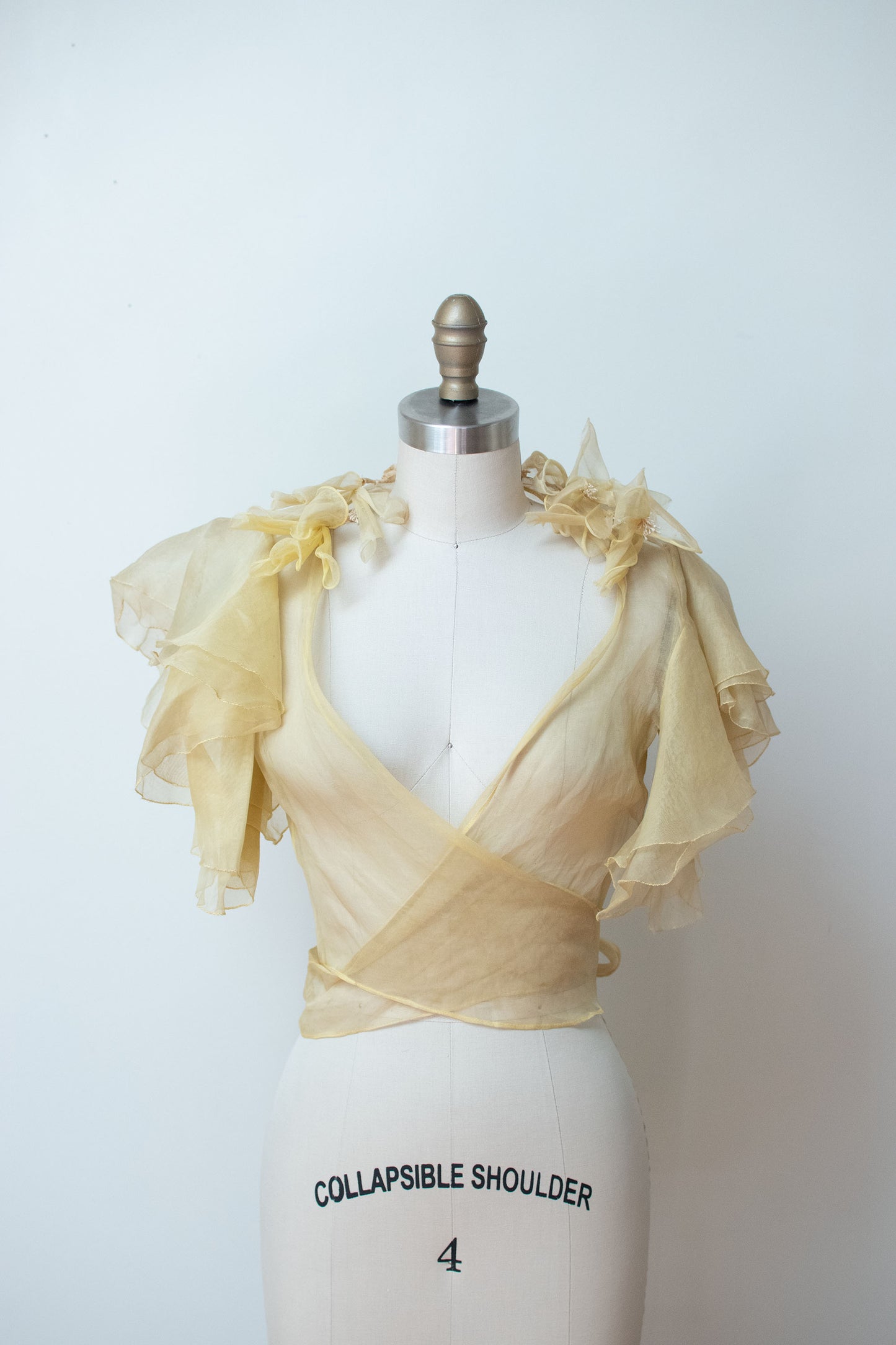 1930s Pale Yellow Wrap Top