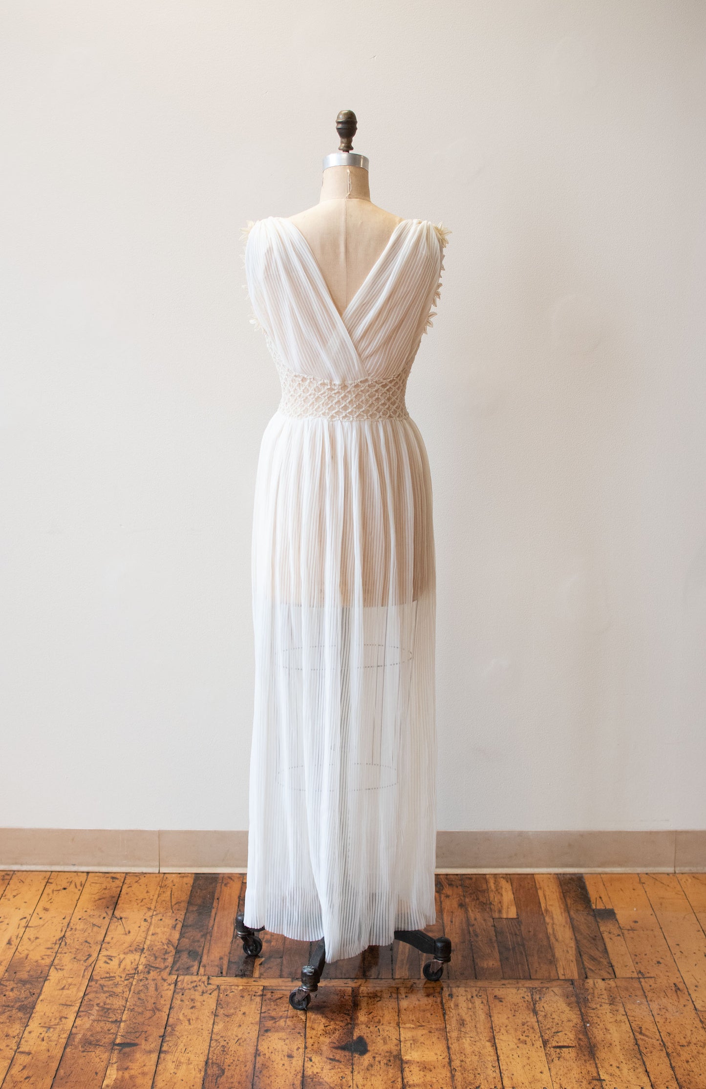 1950s Grecian Nightgown