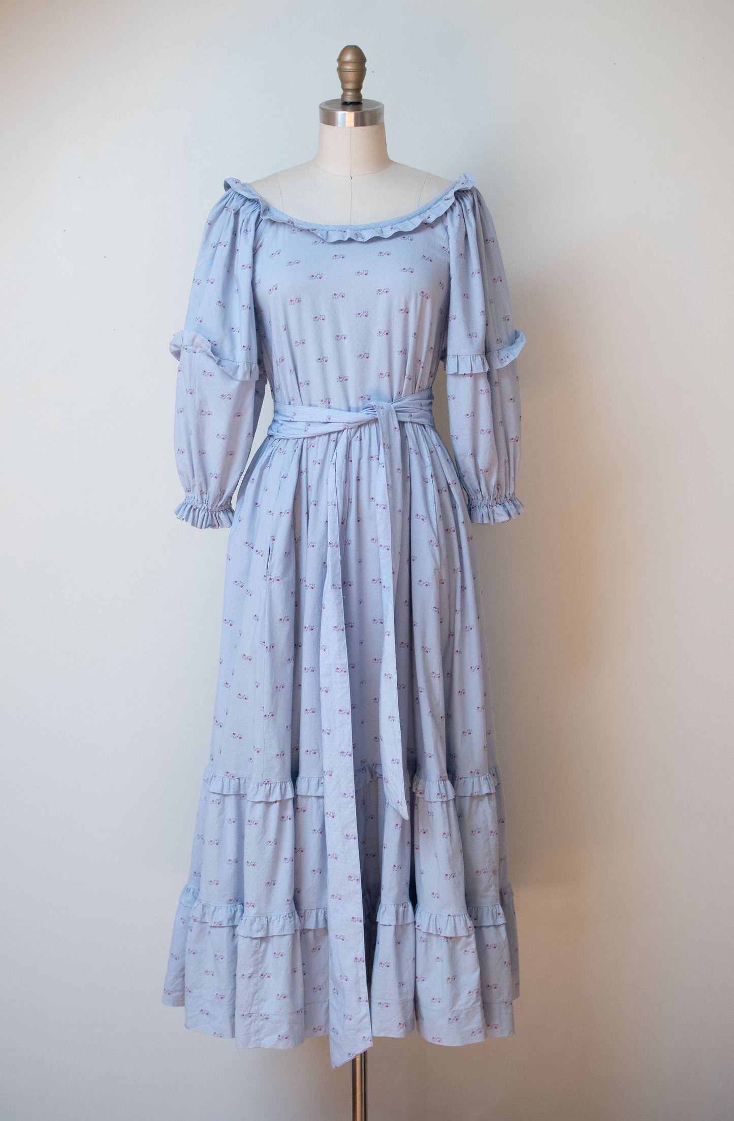 1980s Periwinkle Balloon Sleeve Dress | Laura Ashley