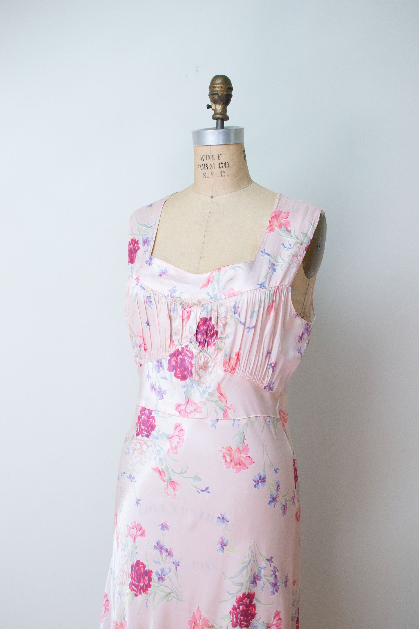 1940s Floral Print Nightgown | Radcliffe