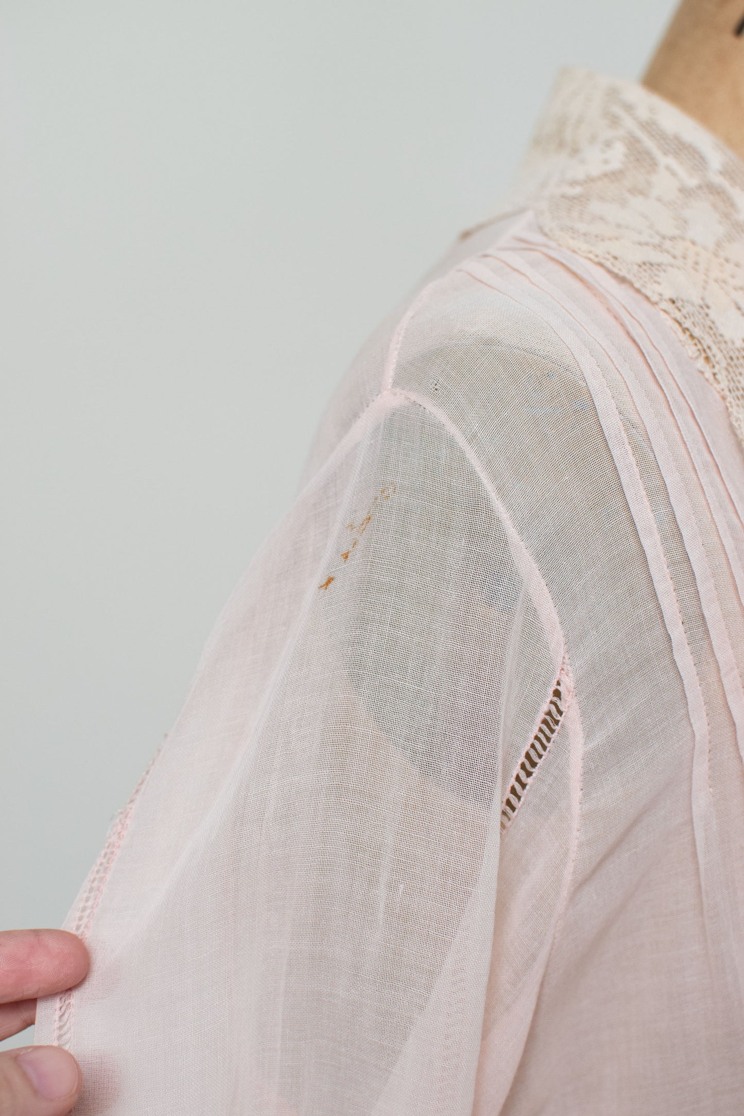 1920s Pale Pink Cotton and Lace Dress