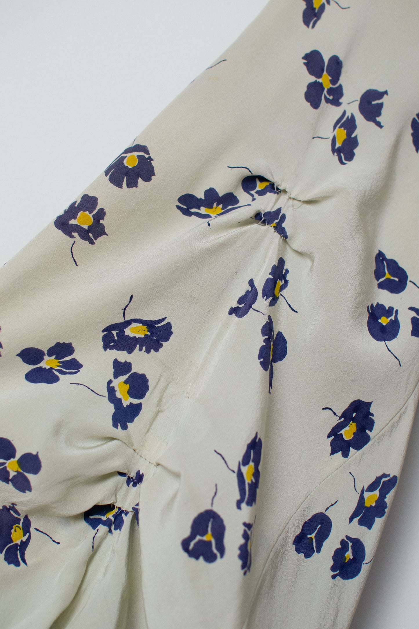 1930s Silk Floral Print Balloon Sleeve Dress | AS IS