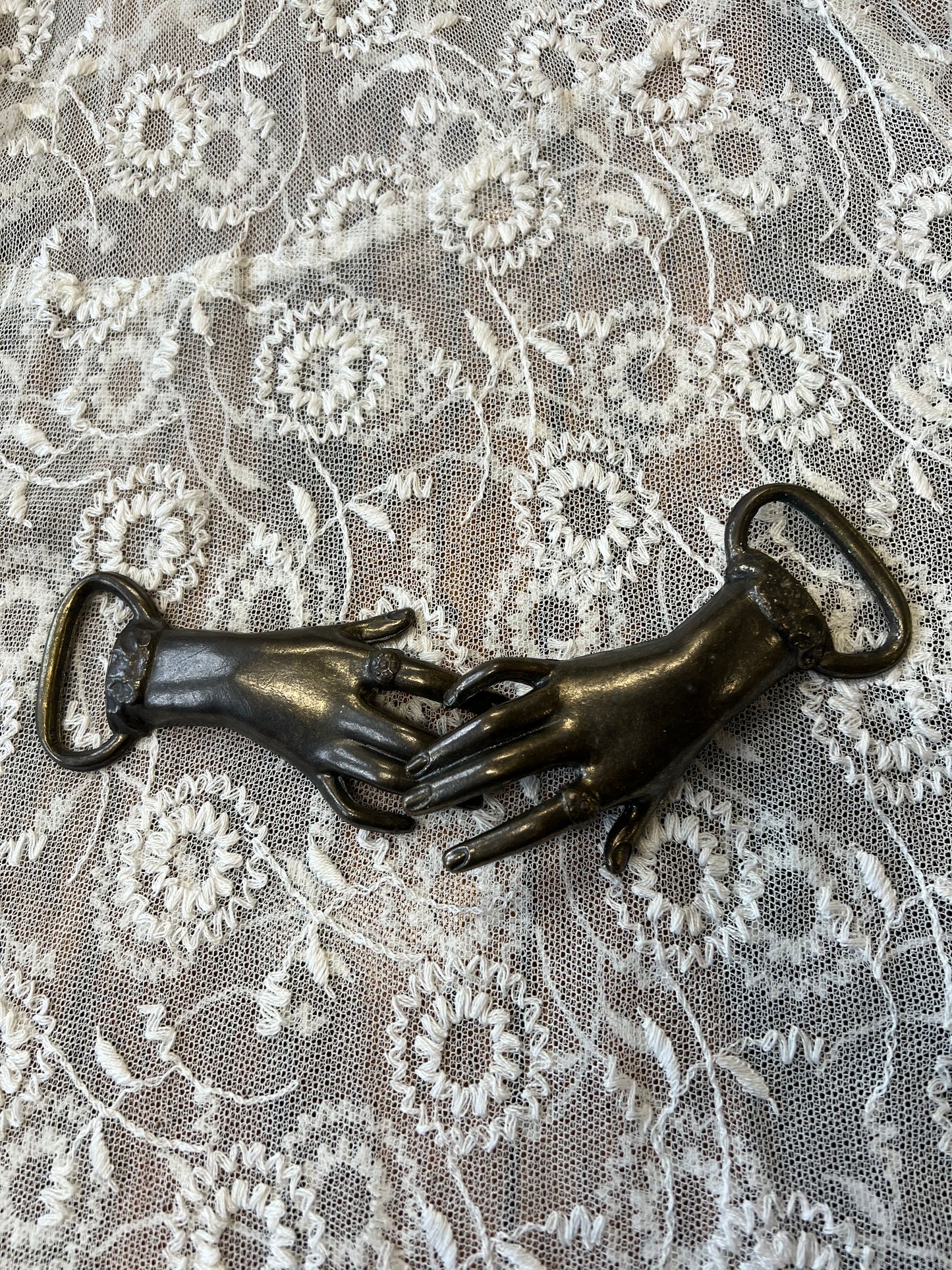 1970s Victorian Clasping Hands Belt Buckle