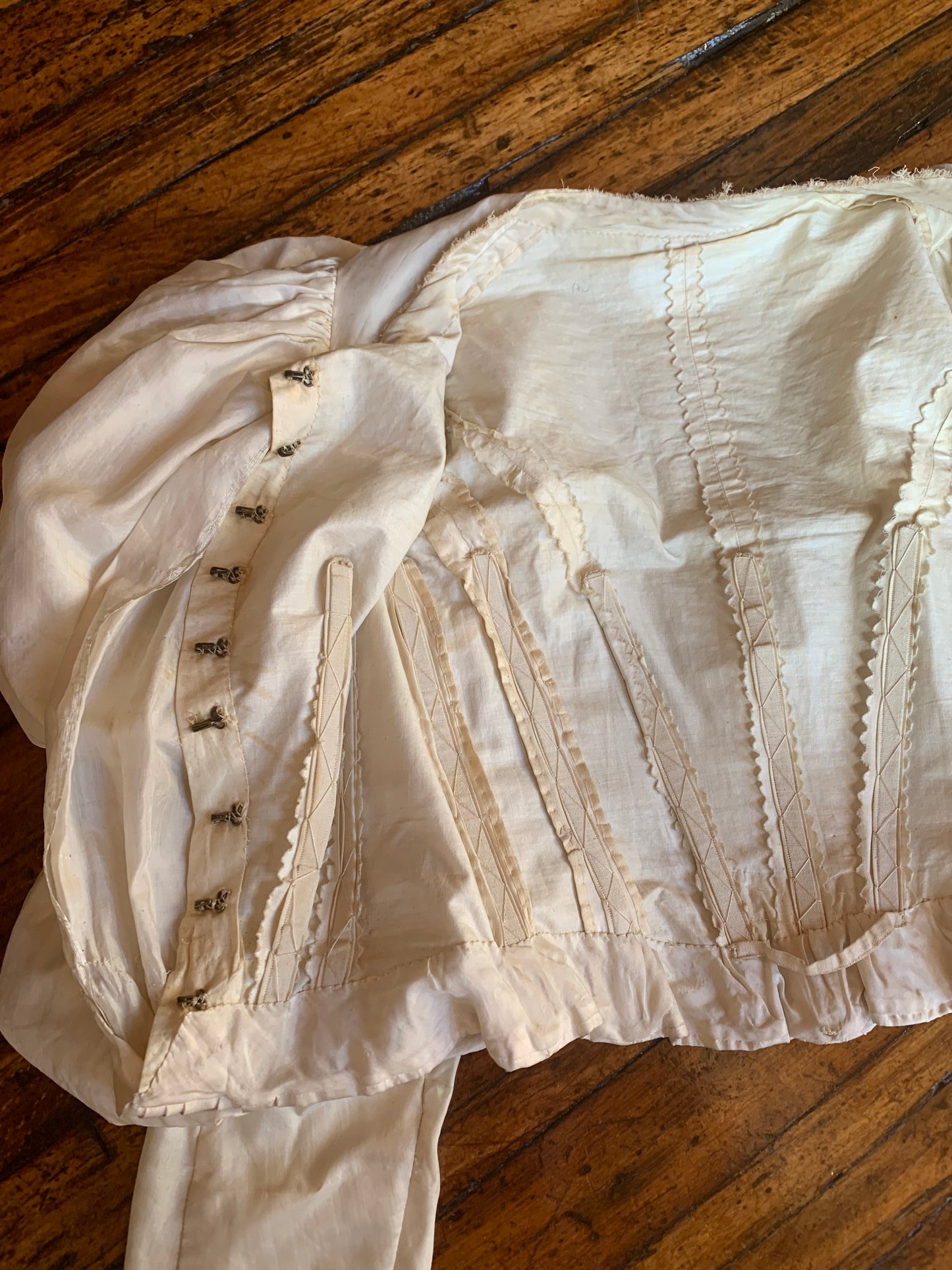 Antique Silk Puff Sleeve bodice